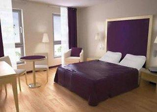 - La Closeraie Aparthotel Lourdes