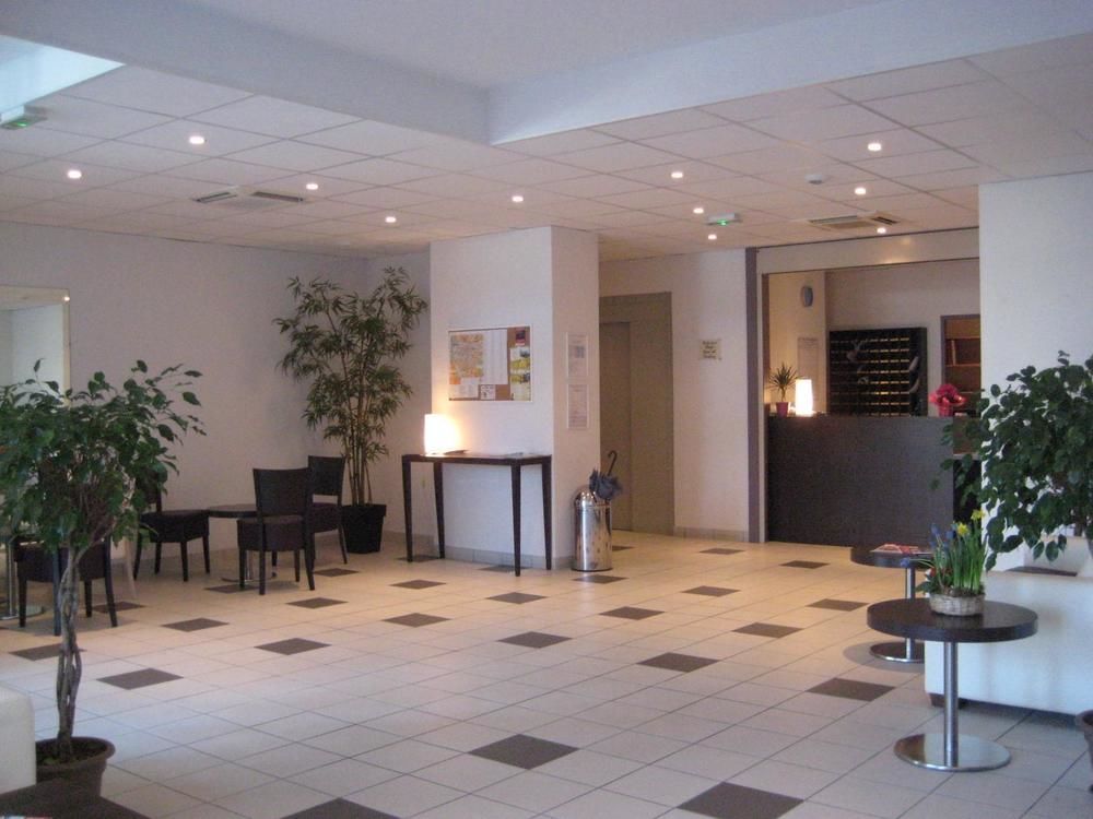 - La Closeraie Aparthotel Lourdes